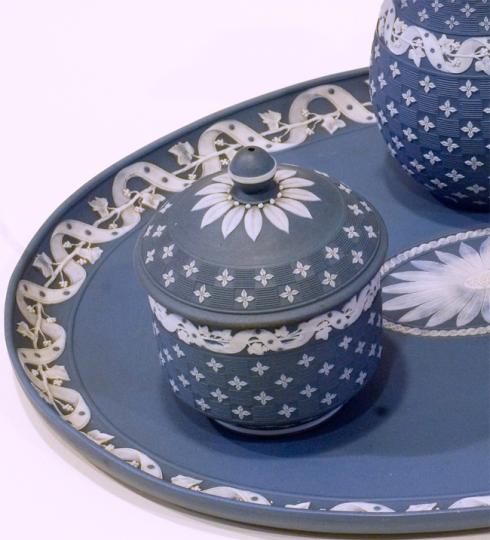 Breakfast service (detail), made by Wedgwood, 1785